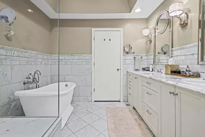 829 Stables Court W, Highwood, IL 60040 - Photo 12