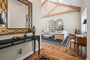 829 Stables Ct W, Highwood, IL 60040 - Photo 2