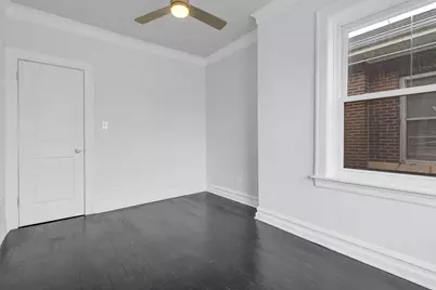 8406 S Oglesby Avenue, Chicago, IL 60617 - Photo 10