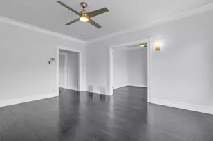 8406 S Oglesby Ave, Chicago, IL 60617 - Photo 14