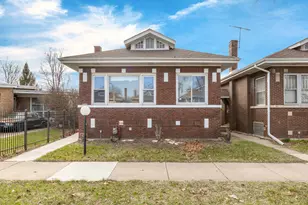 8406 S Oglesby Ave, Chicago, IL 60617 - Photo 1