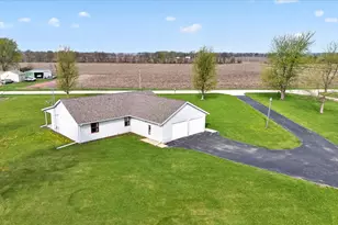 1936 Hoosier Rd, Franklin Grove, IL 61031 - Photo 2