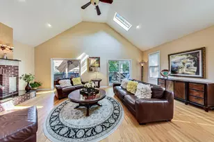 7916 W Altgeld St, Elmwood Park, IL 60707 - Photo 2