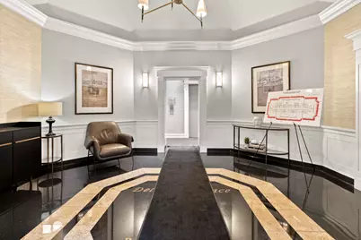 33 W Delaware Place #17H, Chicago, IL 60610 - Photo 2