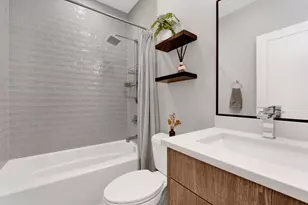 1810 S Racine Ave, Chicago, IL 60608 - Photo 18