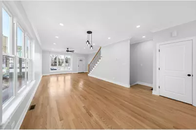 4241 W Walton Street, Chicago, IL 60651 - Photo 4