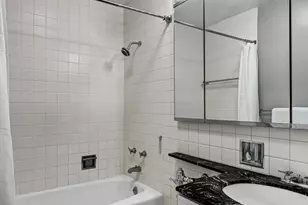 777 N Michigan Ave, Chicago, IL 60611 - Photo 10