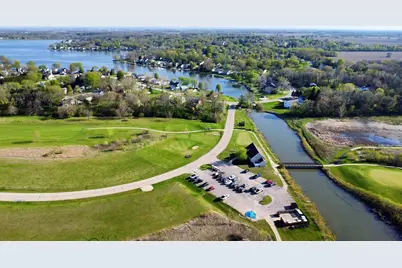 2000 Candlewick Drive SW, Poplar Grove, IL 61065 - Photo 16