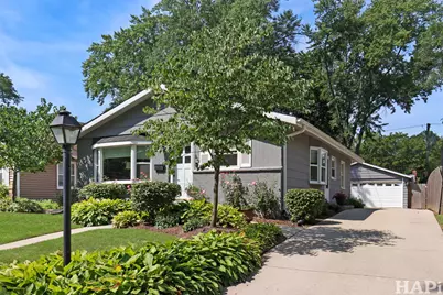 219 Harding Avenue, Libertyville, IL 60048 - Photo 1