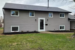 1390 Glen Hill Dr, Glendale Heights, IL 60139 - Photo 1