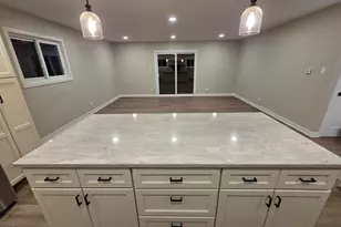 1390 Glen Hill Dr, Glendale Heights, IL 60139 - Photo 12