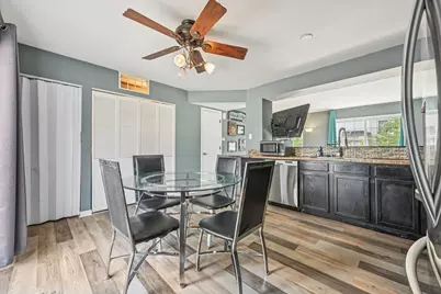 47 S Treehouse Lane, Round Lake, IL 60073 - Photo 8