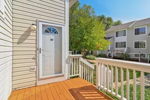 47 S Treehouse Ln, Round Lake, IL 60073 - Photo 18