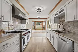 1343 Knollwood Cir, Crystal Lake, IL 60014 - Photo 6