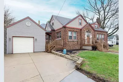 1125 17th Avenue, Moline, IL 61265 - Photo 2