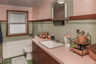 1125 17th Ave, Moline, IL 61265 - Photo 30