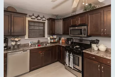 1125 17th Avenue, Moline, IL 61265 - Photo 18
