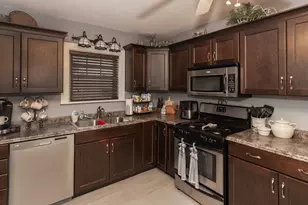 1125 17th Ave, Moline, IL 61265 - Photo 18
