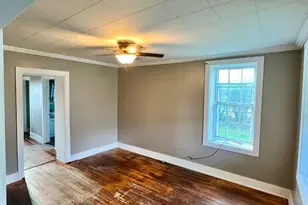 703 S 7th Ave, Saint Charles, IL 60174 - Photo 6