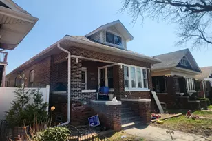 10605 S Ave F, Chicago, IL 60617 - Photo 2