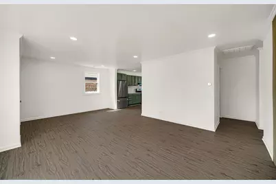 942 W Villa Drive, Des Plaines, IL 60016 - Photo 6
