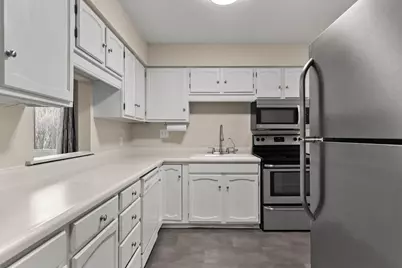 5911 36th Ave Court #16, Moline, IL 61265 - Photo 10