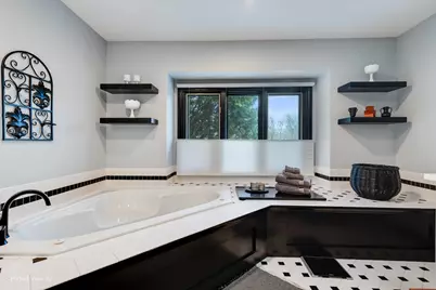 38W710 Bonnie Court, Saint Charles, IL 60175 - Photo 16