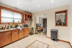 1464 Shirley Dr, Calumet City, IL 60409 - Photo 8