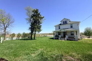 1801 Lee Center Rd, Amboy, IL 61310 - Photo 2