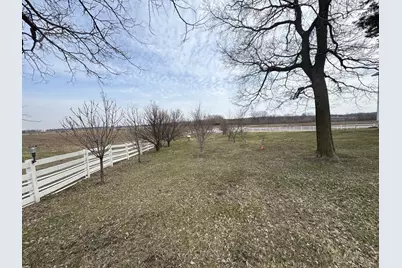 1801 Lee Center Road, Amboy, IL 61310 - Photo 8