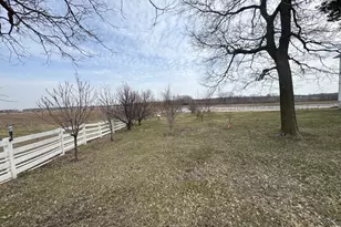 1801 Lee Center Rd, Amboy, IL 61310 - Photo 8