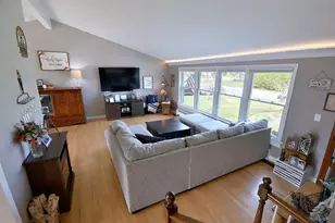 1303 E Ironwood Dr, Mount Prospect, IL 60056 - Photo 6