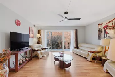 2046 Saint Johns Avenue #3E, Highland Park, IL 60035 - Photo 2