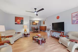 2046 St Johns Ave, Highland Park, IL 60035 - Photo 4