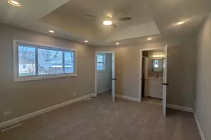 2404 Hawk Ln, Rolling Meadows, IL 60008 - Photo 8