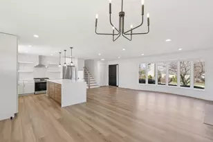 8135 W Rascher Ave, Chicago, IL 60656 - Photo 6