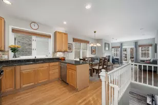 1242 W Ohio St, Chicago, IL 60642 - Photo 10