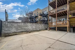 1242 W Ohio St, Chicago, IL 60642 - Photo 24