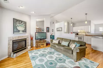 273 Nicole Drive #E, South Elgin, IL 60177 - Photo 4