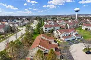 362 N Keswick Cir, Round Lake, IL 60073 - Photo 4