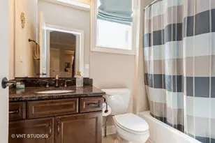 1236 N Webster St, Naperville, IL 60563 - Photo 6