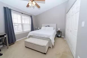 2669 N Augusta Dr, Wadsworth, IL 60083 - Photo 8