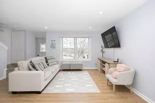 2669 N Augusta Dr, Wadsworth, IL 60083 - Photo 2