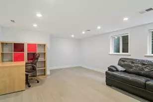 934 N Wheeling Rd, Mount Prospect, IL 60056 - Photo 16