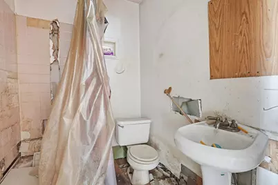 122 W 150th Street, Harvey, IL 60426 - Photo 6