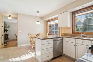 9 E Lillian Ave, Arlington Heights, IL 60004 - Photo 8