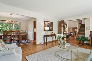 1102 E Waverly Dr, Arlington Heights, IL 60004 - Photo 6