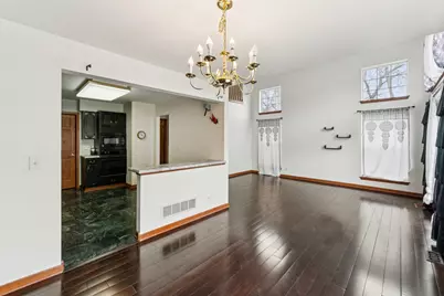 2239 Seaver Lane, Hoffman Estates, IL 60169 - Photo 6