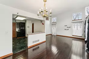 2239 Seaver Ln, Hoffman Estates, IL 60169 - Photo 6