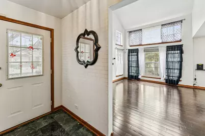 2239 Seaver Lane, Hoffman Estates, IL 60169 - Photo 2